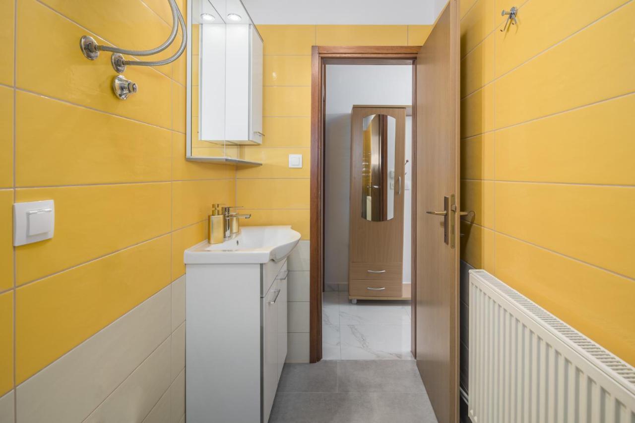 Elena Apartment Porec Exterior photo